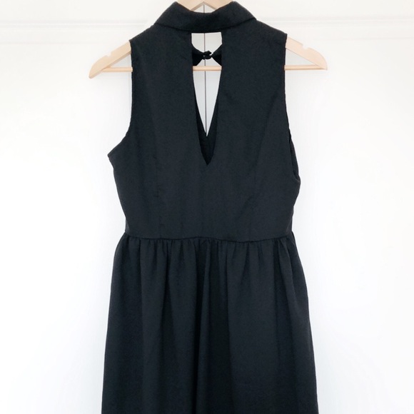 ๐3 for 30๐ Pixie and Diamond Black Dress - Picture 2 of 4